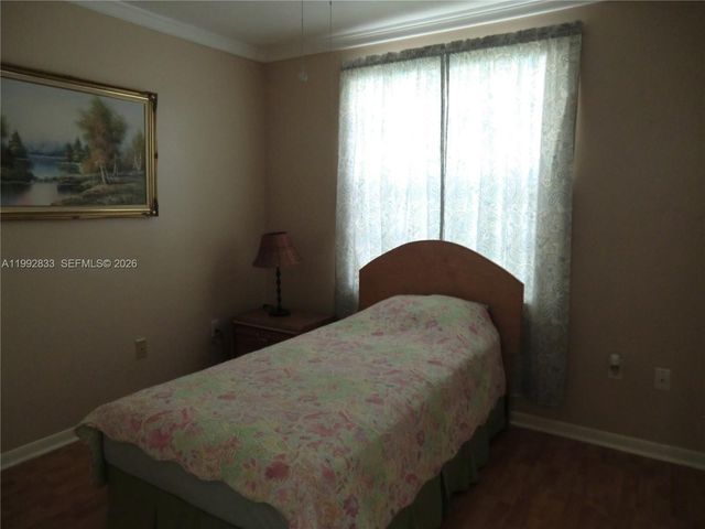 1593 NW 158th Ave, Pembroke Pines, FL 33028