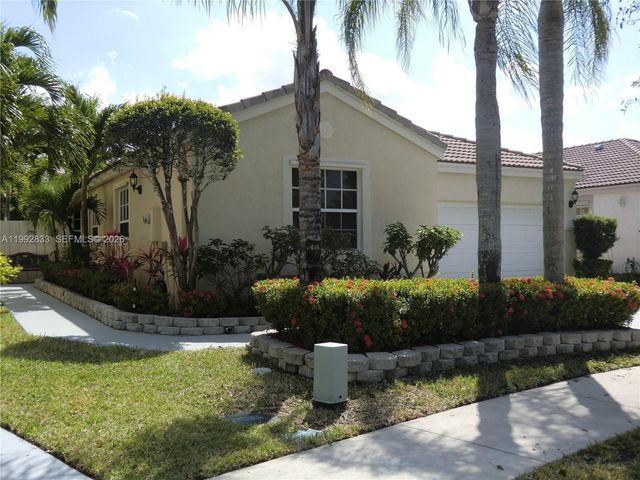 1593 NW 158th Ave, Pembroke Pines, FL 33028