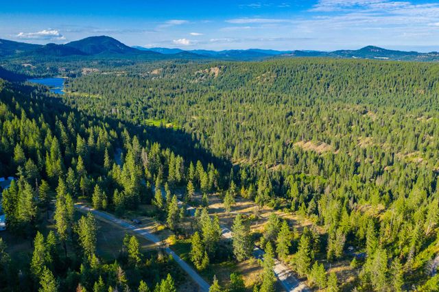 4330192100 Horseshoe Lake Rd, Deer Park, WA 99006
