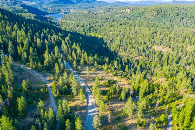 4330192100 Horseshoe Lake Rd, Deer Park, WA 99006