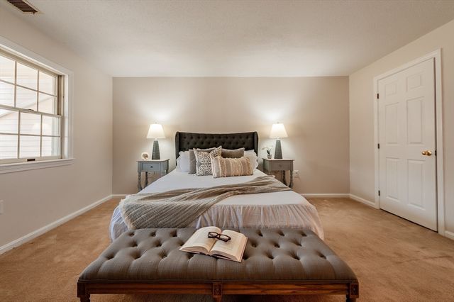 37 Weatherly Dr 37, Salem, MA 01970