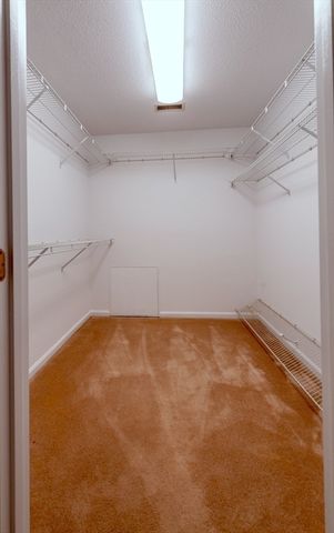 37 Weatherly Dr 37, Salem, MA 01970