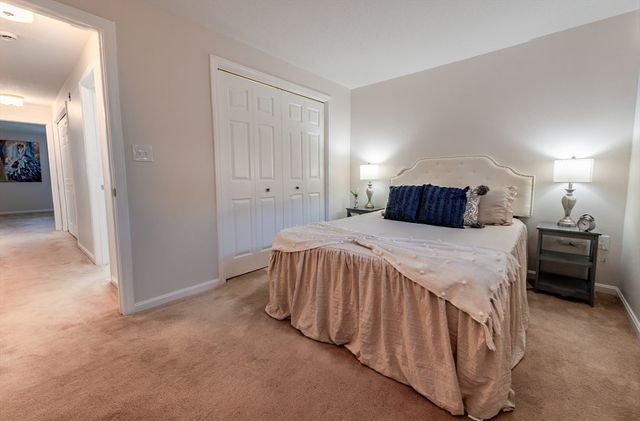 37 Weatherly Dr 37, Salem, MA 01970