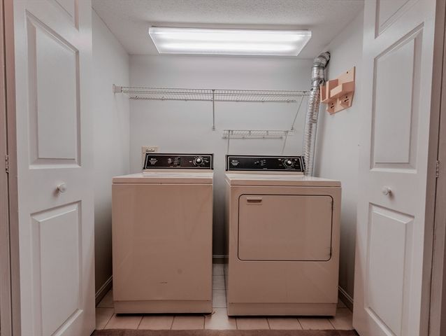 37 Weatherly Dr 37, Salem, MA 01970