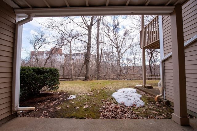 37 Weatherly Dr 37, Salem, MA 01970