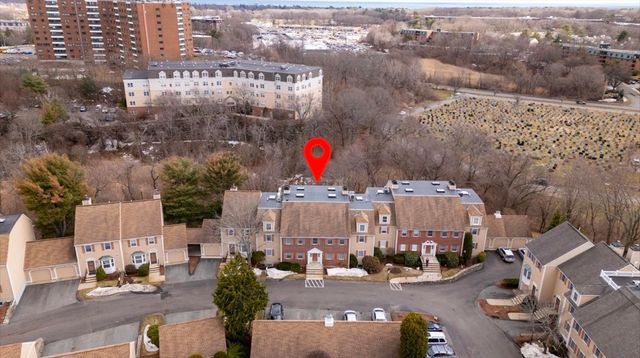 37 Weatherly Dr 37, Salem, MA 01970