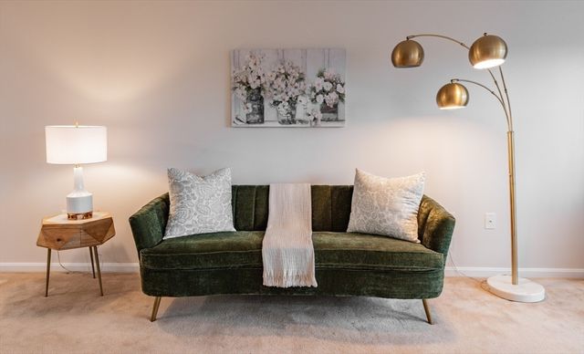 37 Weatherly Dr 37, Salem, MA 01970