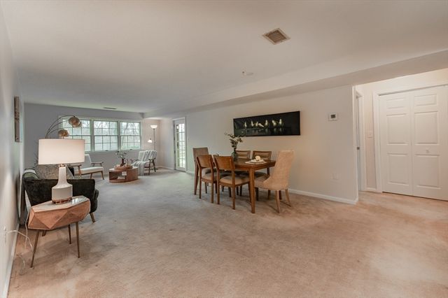 37 Weatherly Dr 37, Salem, MA 01970