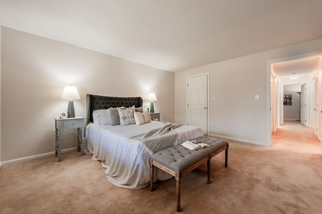 37 Weatherly Dr 37, Salem, MA 01970