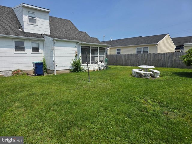 702 LAFAYETTE BLVD, Brigantine, NJ 08203