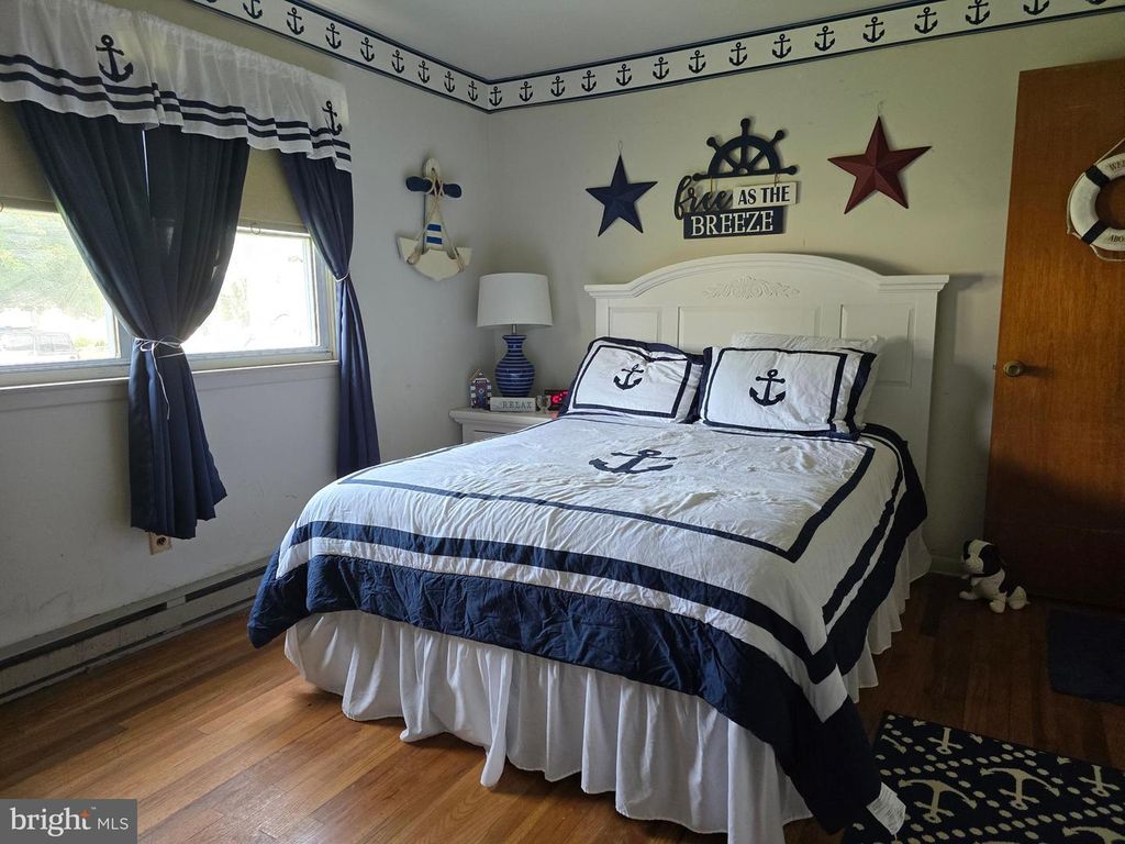 Image 12 of property listing at 702 LAFAYETTE BLVD, Brigantine, NJ 08203