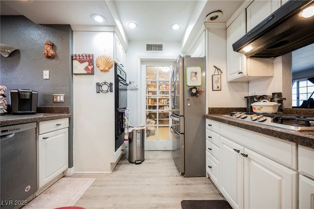 7120 Mountain Moss Drive, Las Vegas, NV 89147