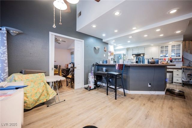 7120 Mountain Moss Drive, Las Vegas, NV 89147