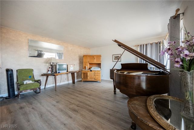 7120 Mountain Moss Drive, Las Vegas, NV 89147