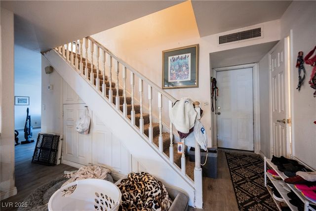 7120 Mountain Moss Drive, Las Vegas, NV 89147