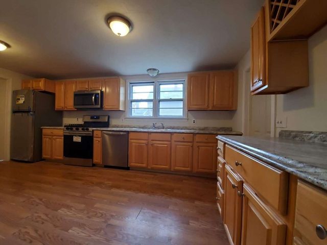 19 Wallis Park, Lunenburg, MA 01462