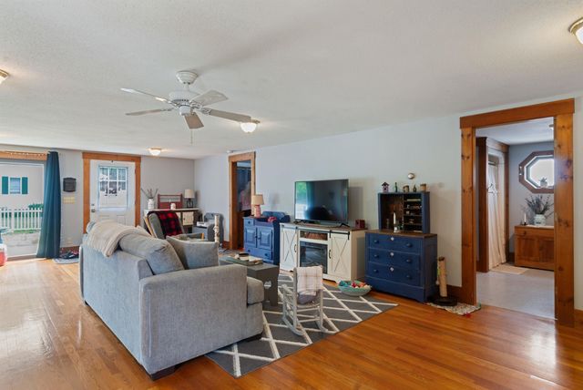 37 Tappan Street, Farmington, NH 03835