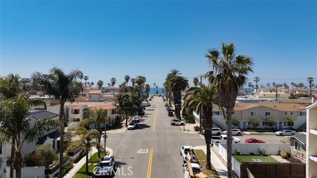 305 14th Street, Huntington Beach, CA 92648