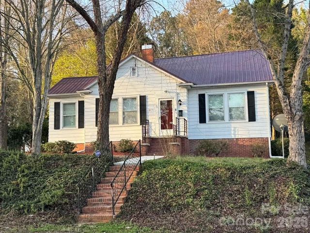 741 W Brooklyn Avenue, Lancaster, SC 29720