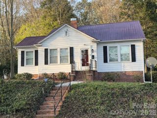 741 W Brooklyn Avenue, Lancaster, SC 29720