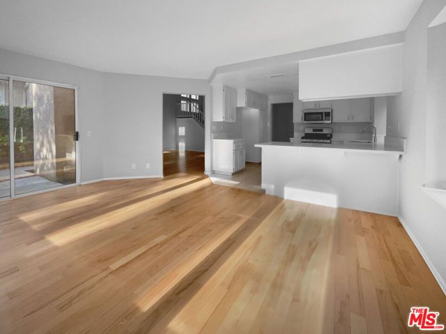 650 Twin Peaks Avenue, Simi Valley, CA 93065