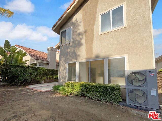 650 Twin Peaks Avenue, Simi Valley, CA 93065