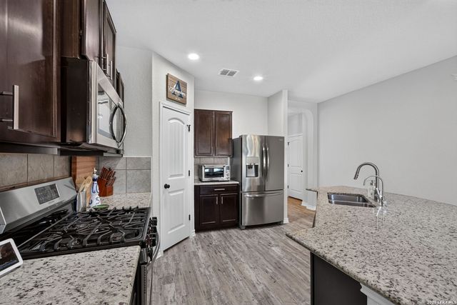 8703 Riddles Peak, San Antonio, TX 78254