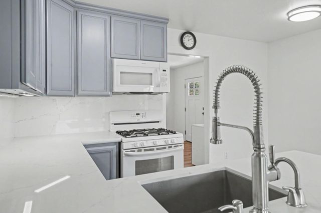 57 Anita St, Jackson, CA 95642