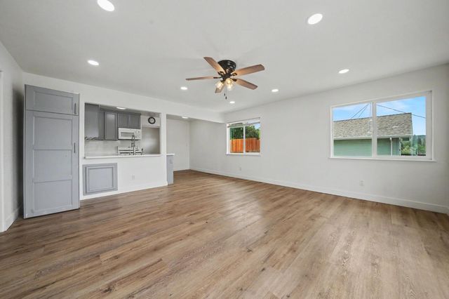 57 Anita St, Jackson, CA 95642