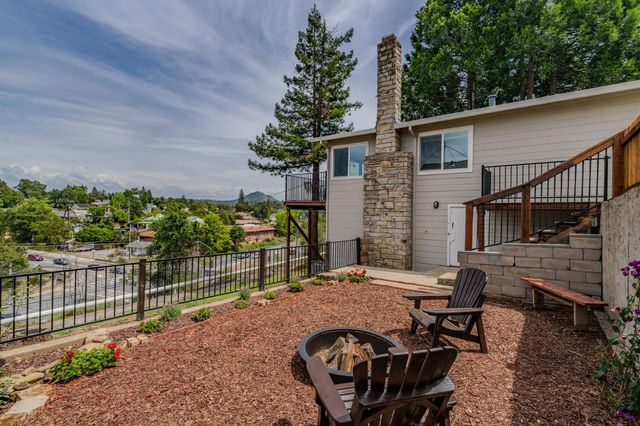 57 Anita St, Jackson, CA 95642