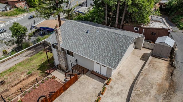 57 Anita St, Jackson, CA 95642