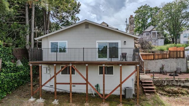 57 Anita St, Jackson, CA 95642