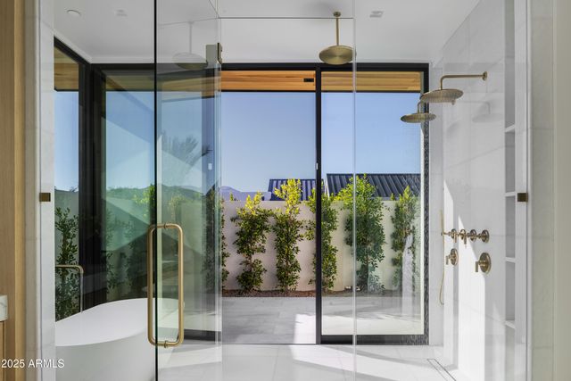 5636 E CABALLO Drive, Paradise Valley, AZ 85253