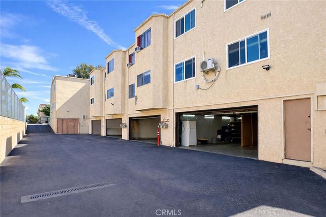 9053 Willis, Panorama City, CA 91402