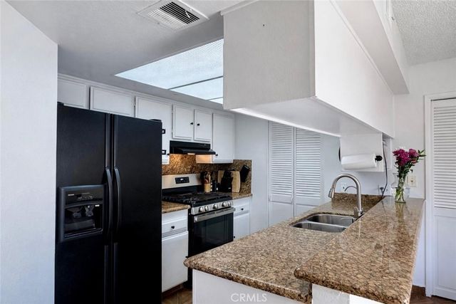 9053 Willis, Panorama City, CA 91402