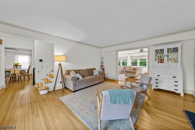 133 Central Ave, Long Hill Twp., NJ 07980
