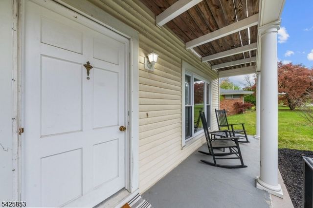 133 Central Ave, Long Hill Twp., NJ 07980