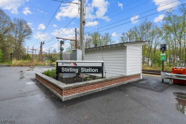 133 Central Ave, Long Hill Twp., NJ 07980