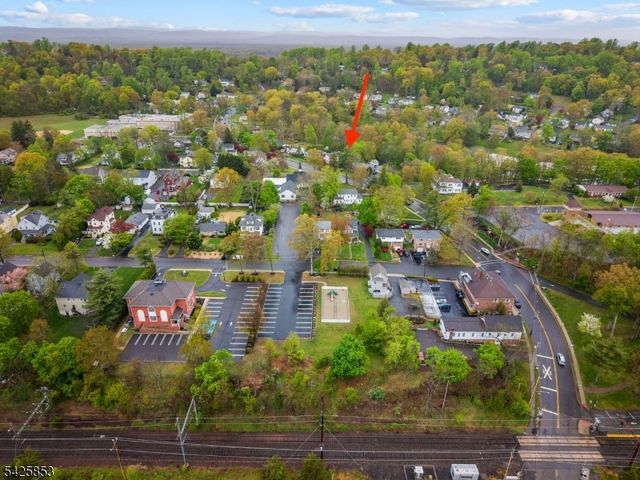 133 Central Ave, Long Hill Twp., NJ 07980