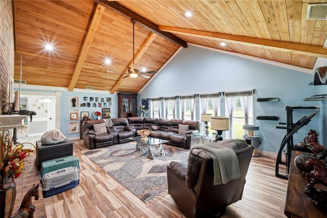 1551 County Road 318, Cleveland, TX 77327