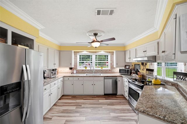 1551 County Road 318, Cleveland, TX 77327