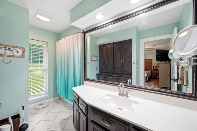 1551 County Road 318, Cleveland, TX 77327
