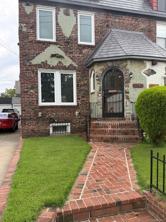 204-11 Murdock Avenue, Saint Albans, NY 11412 — photo 3