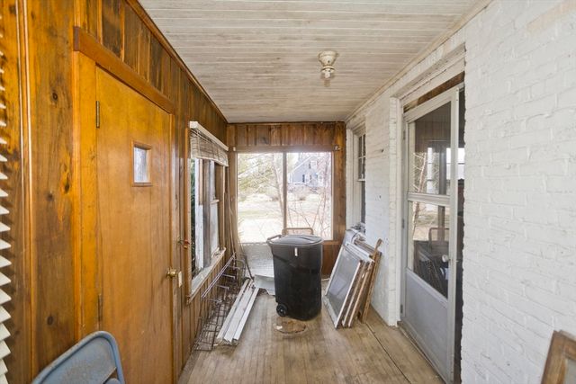 1019 Burnett Rd, Chicopee, MA 01020