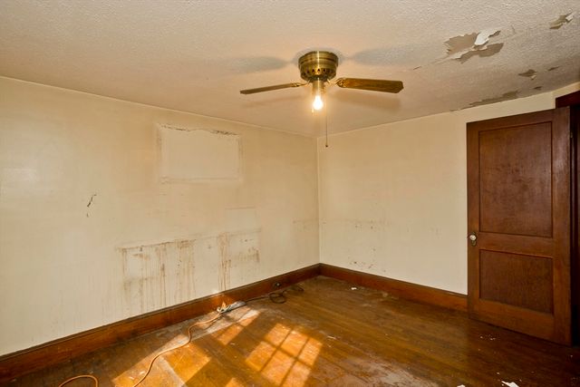 1019 Burnett Rd, Chicopee, MA 01020