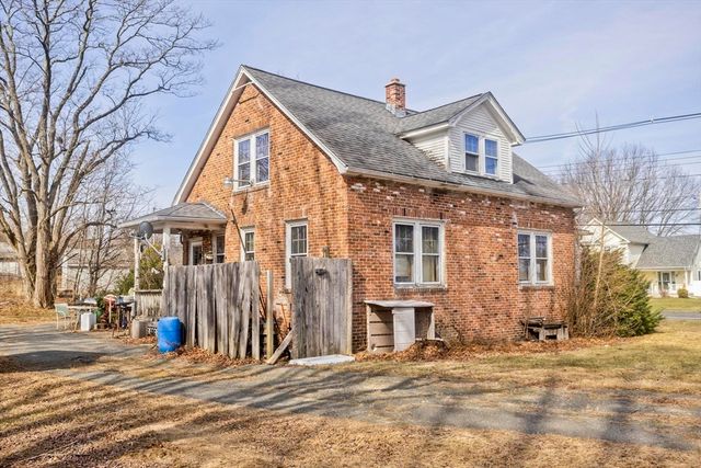 1019 Burnett Rd, Chicopee, MA 01020