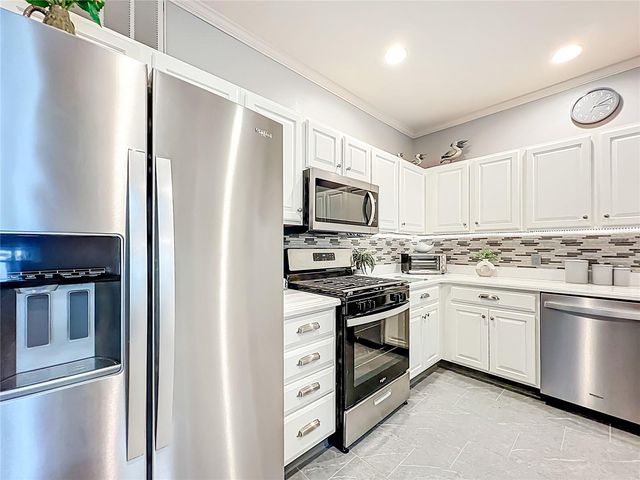 1120 AVENIDA DE LAS CASAS, The Villages, FL 32159