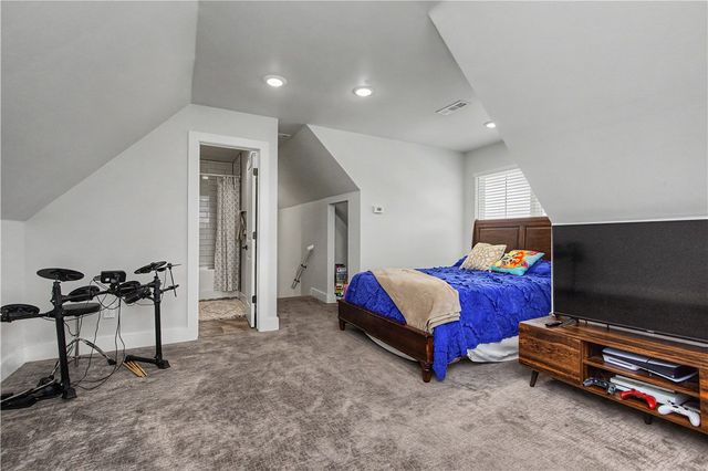 492 Drain Road, Farmington, AR 72730