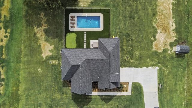 492 Drain Road, Farmington, AR 72730
