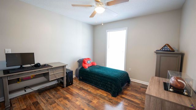 111 Marie Drive, Cochran, GA 31014